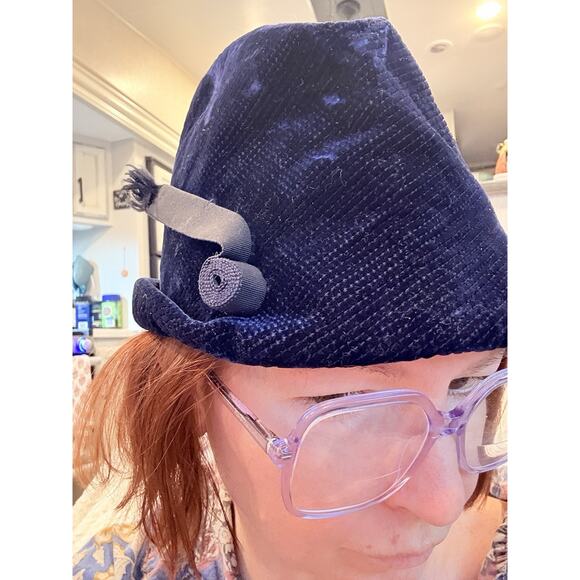 Vintage Yvonne Saint Laurent Blue velvet Peter Pan vintage stunning hat